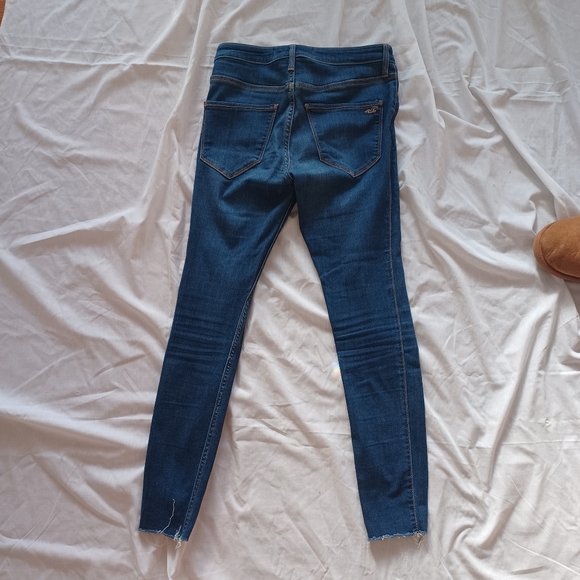 Hollister Women's High Rise Jean Leggings - Picture 3 of 6